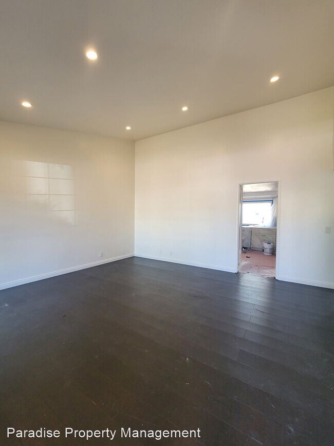 Foto del edificio - 4 br, 2 bath House - 910 Ann Arbor Ave.