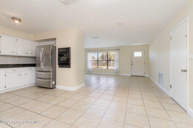 Building Photo - 408 Cassia Blvd