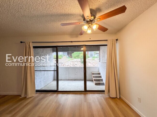 Building Photo - 6470 S Dayton St