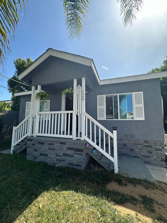 Building Photo - Inviting 3-Bedroom | 2-Bathroom Home in Na...