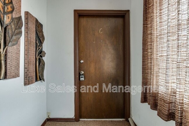 Foto del edificio - 6060 NW Expressway