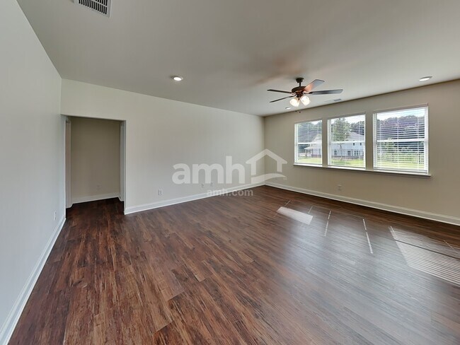Foto del edificio - 838 Carnaby Ln