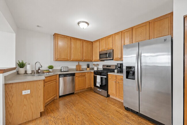Foto del edificio - 3309 Cool Springs Ct
