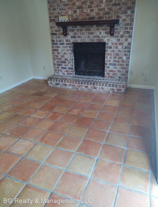 Building Photo - 2 br, 2 bath House - 206 Rue Chartres Dr