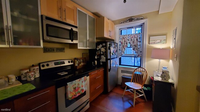 Building Photo - 1 br, 1 bath Condo - 255 Beacon St