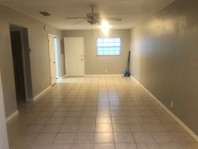 Building Photo - 1433 South Belcher Road, Unit C-11