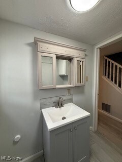 Building Photo - 812 Kling St