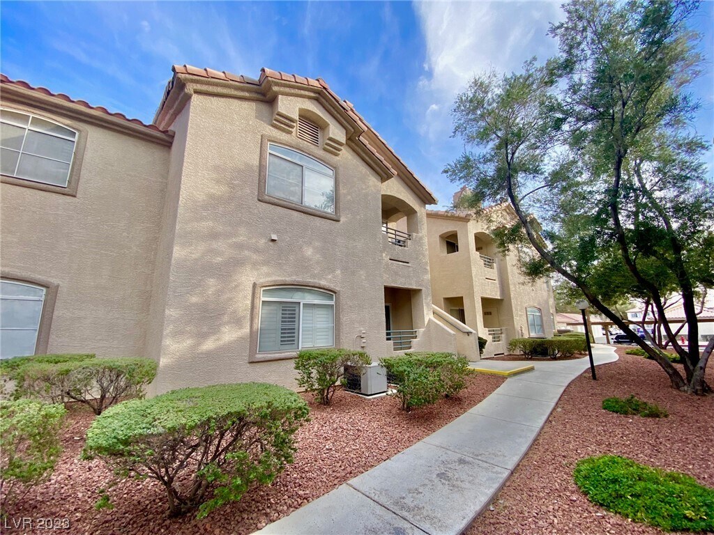 Foto principal - 5415 W Harmon Ave
