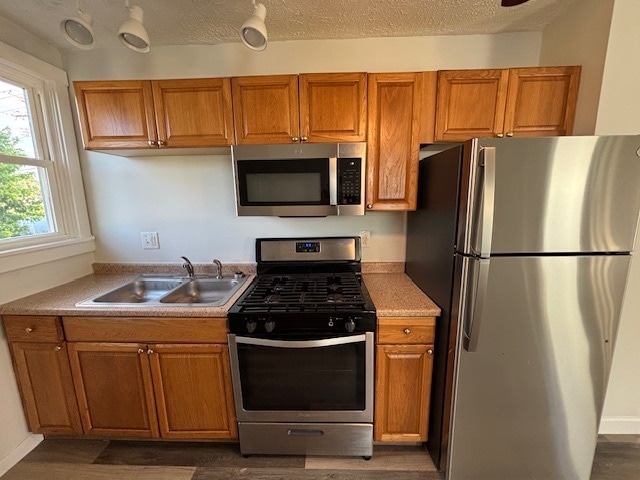 Photo - 2473 Center St House