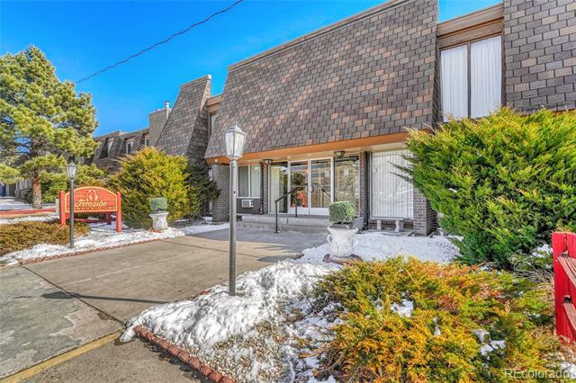 Foto principal - 8330 Zuni St