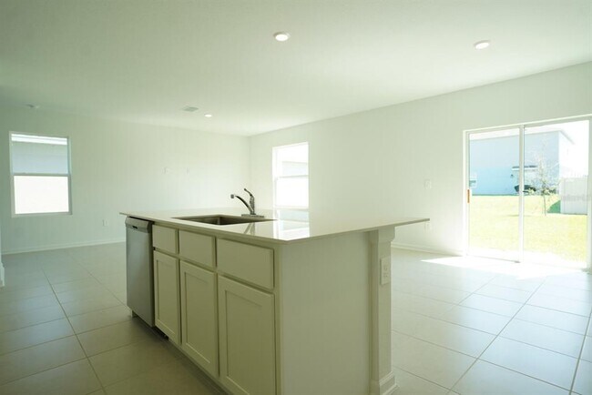 Building Photo - 3055 TOTEM Rd