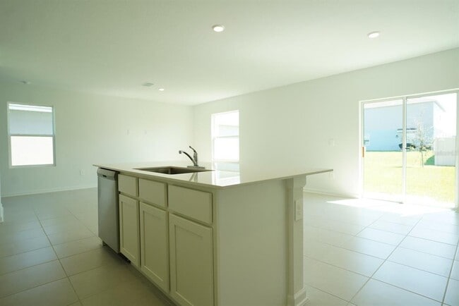 Foto del edificio - 3055 TOTEM Rd