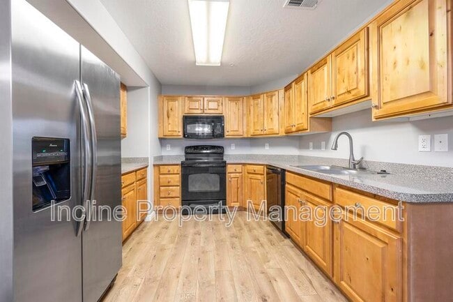 Foto del edificio - 8212 N Cedar Springs Rd