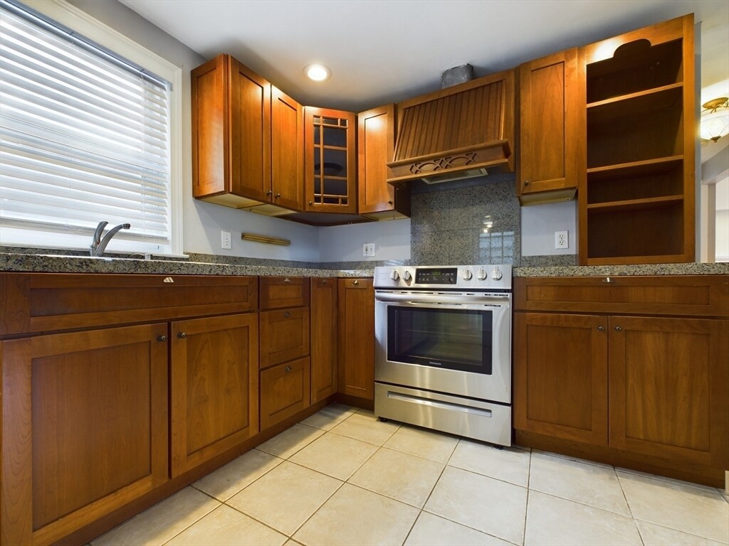 Foto principal - 28 Prospect St