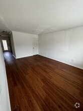 Building Photo - 104 Dominion Ct