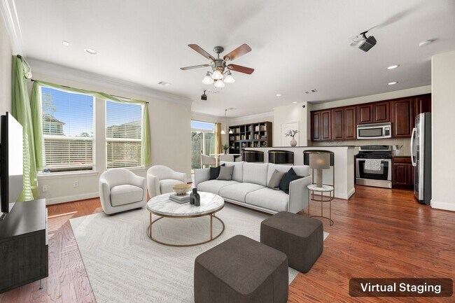 Foto del edificio - 16030 Summerville Lake Dr