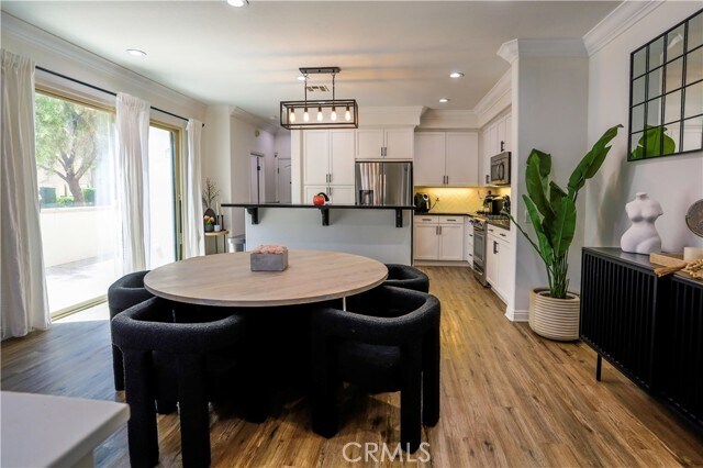 Foto del edificio - 974 Sweetbriar Ln