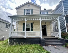 Building Photo - 1521 Taylor St