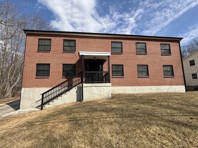 Building Photo - 223 CT-169