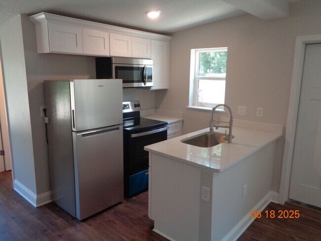 Foto del edificio - Daytona Beachside Newly Renovated Studio U...