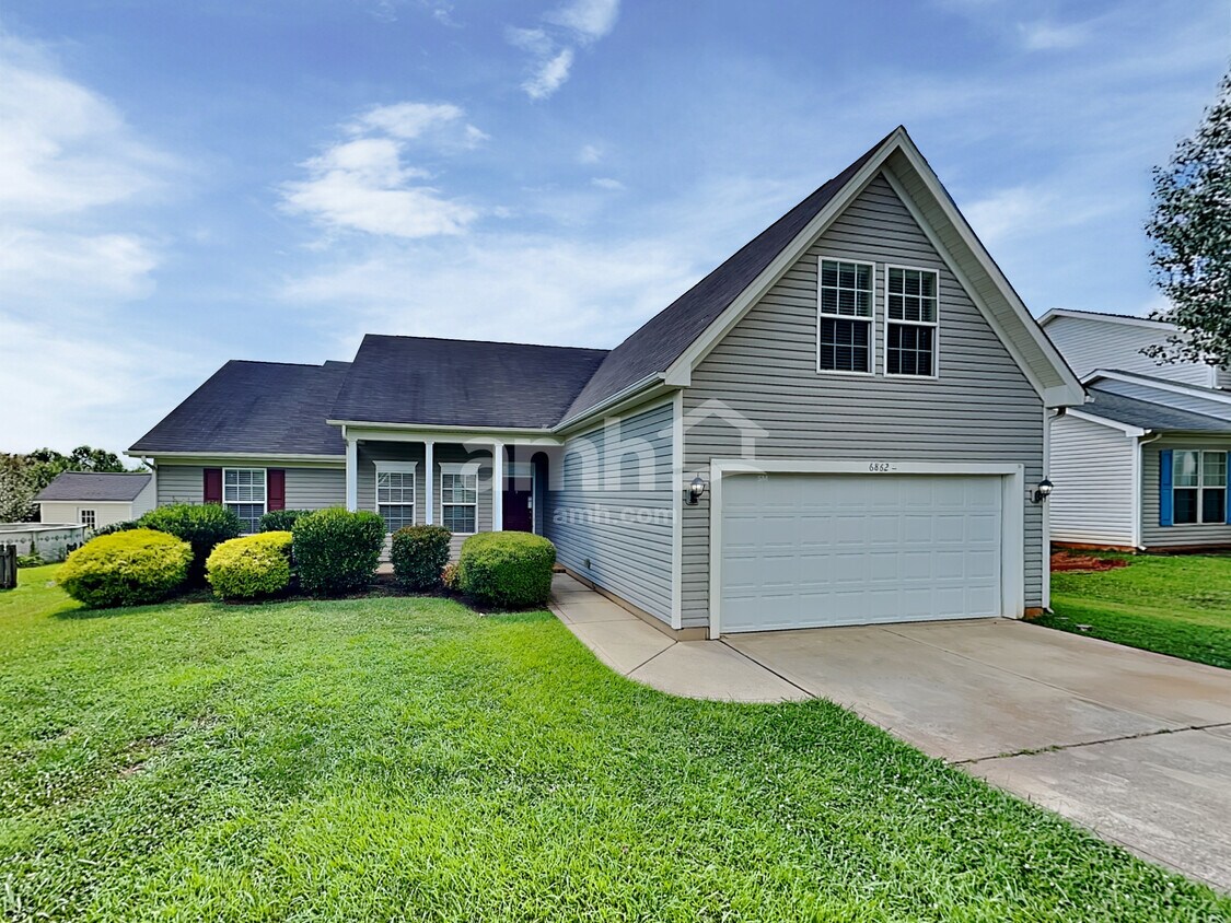 Primary Photo - 6862 Babbling Brook Ln