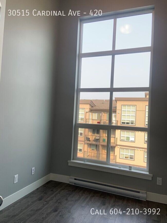 Building Photo - Top Floor At Tamarind