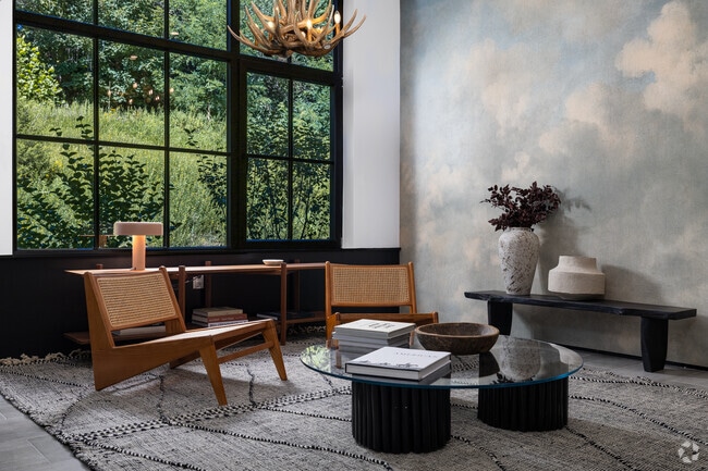 Lobby - The Arno