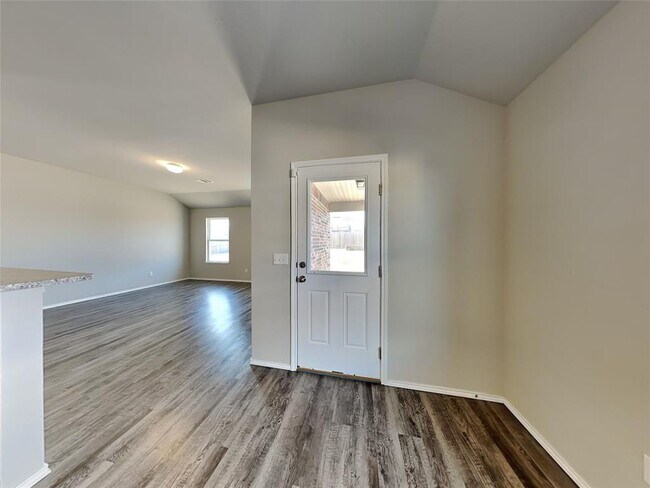 Building Photo - 211 Waterside Dr