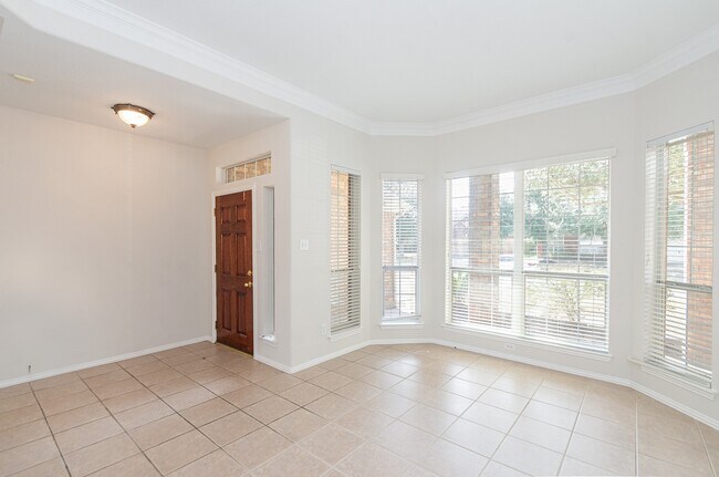 Building Photo - 4319 Dow Way