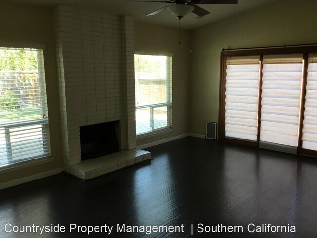 Foto del edificio - 3 br, 2 bath House - 1478 E. Palo Alto Avenue