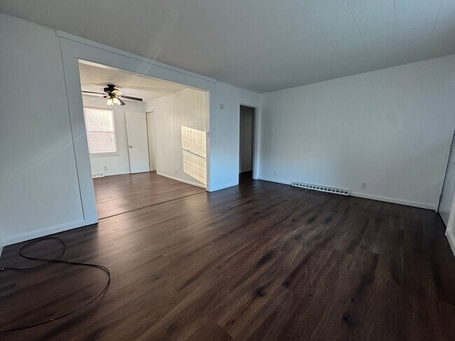 Foto del edificio - 501-503 River Road