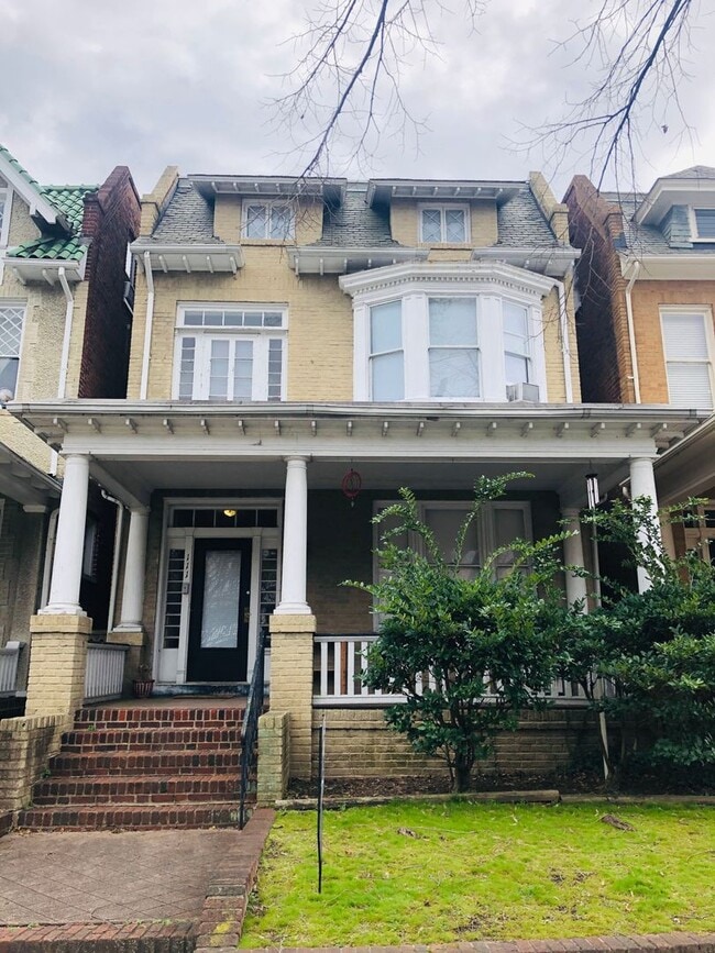 Photo - 111 N Arthur Ashe Blvd Apartment