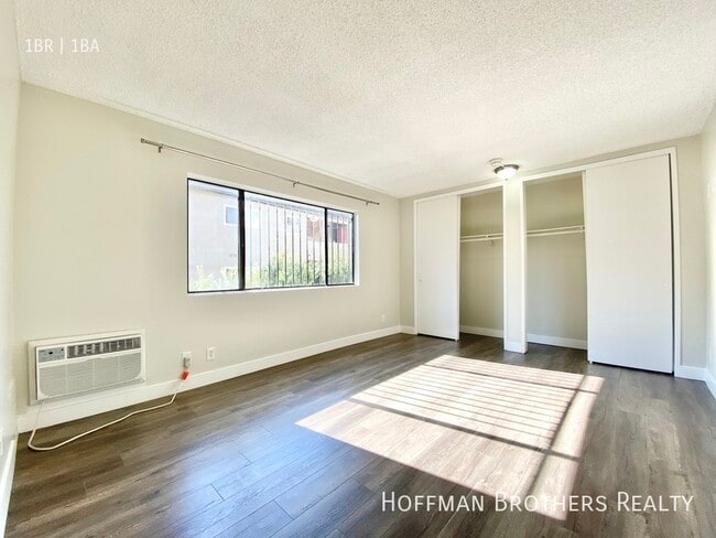 Foto del edificio - 981 Elden Ave