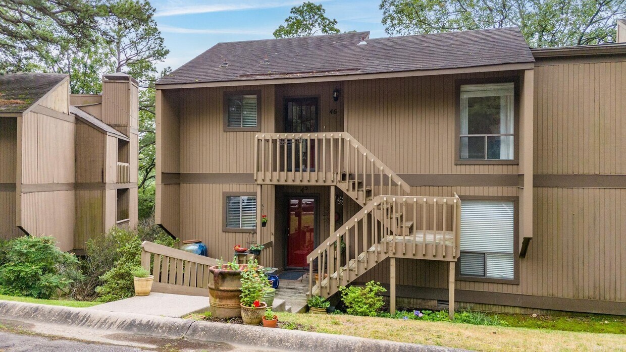 Primary Photo - 1201 N Pierce St