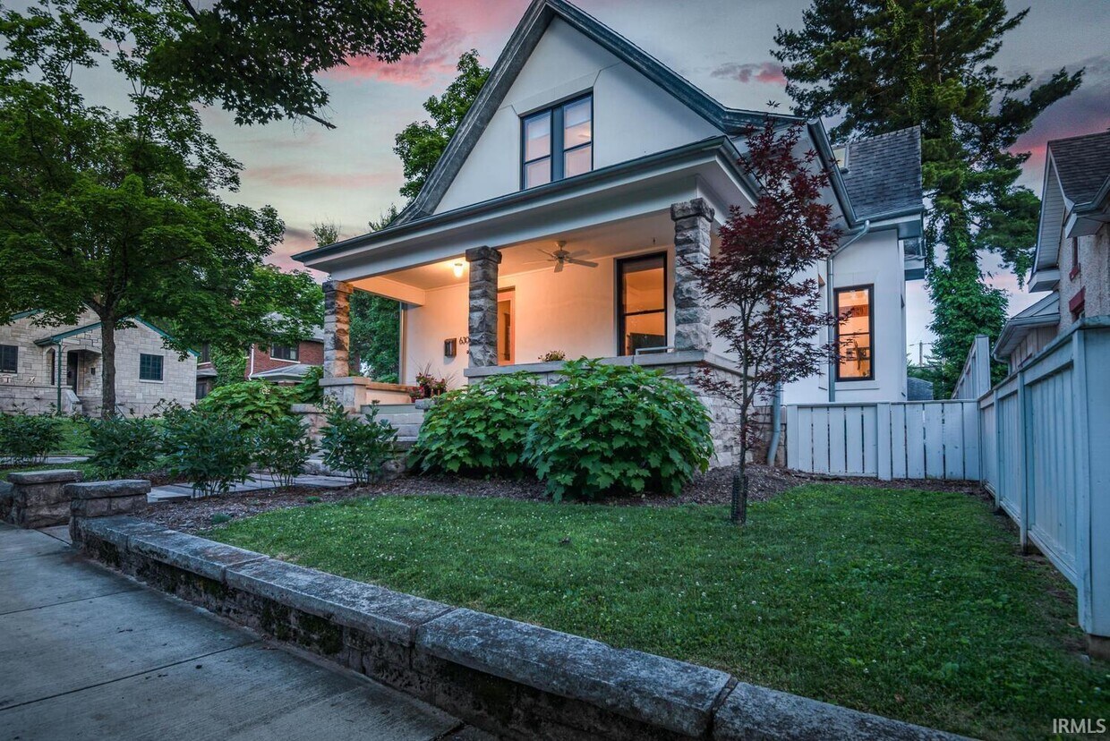 Foto principal - 630 E University St