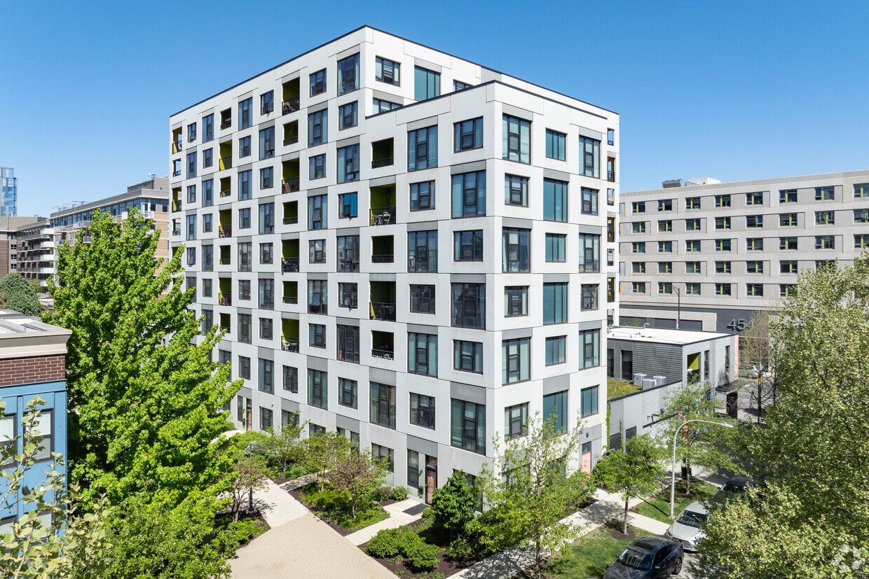 459 W Division St - Terrace 459