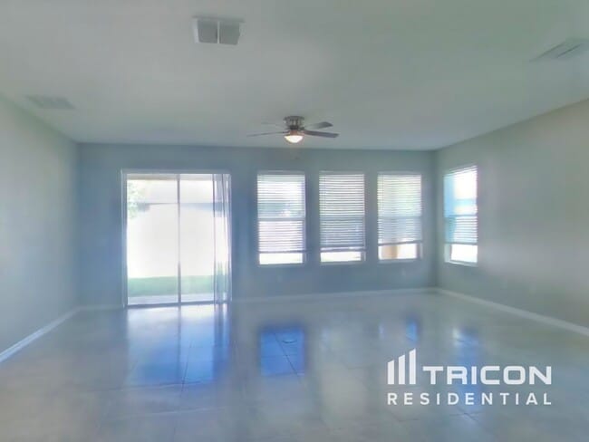 Building Photo - 32531 Harmony Oaks Dr