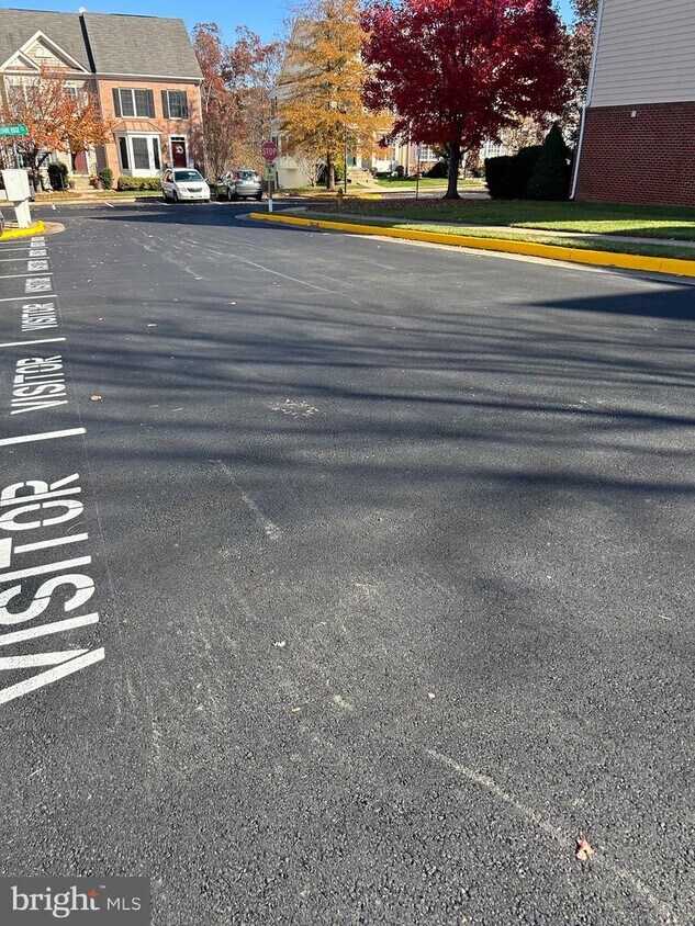 Foto del edificio - 9841 Cheshire Ridge Cir