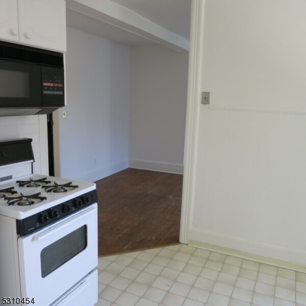 Building Photo - 533 Boulevard