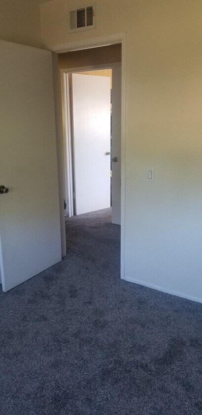 Foto principal - 1505 E Van Bibber Ave
