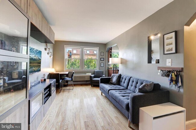 Foto del edificio - 1363 K St SE