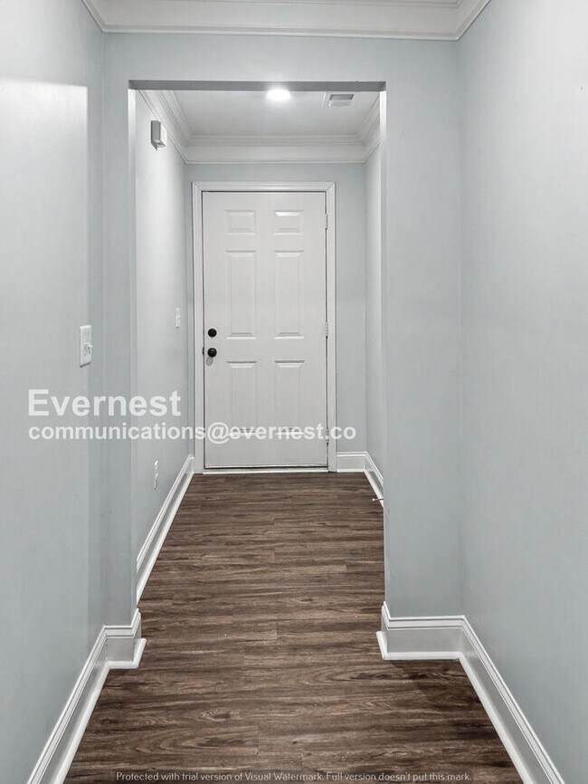 Foto del edificio - 3 Bed, 2.5 Bath Home with Attached Garage / Pet-Friendly / Available Now!