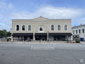 Building Photo - 12 Market St