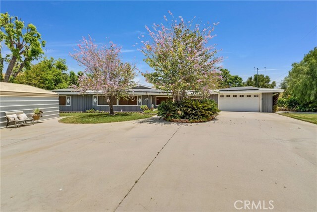 Foto principal - 12787 Reche Canyon Rd