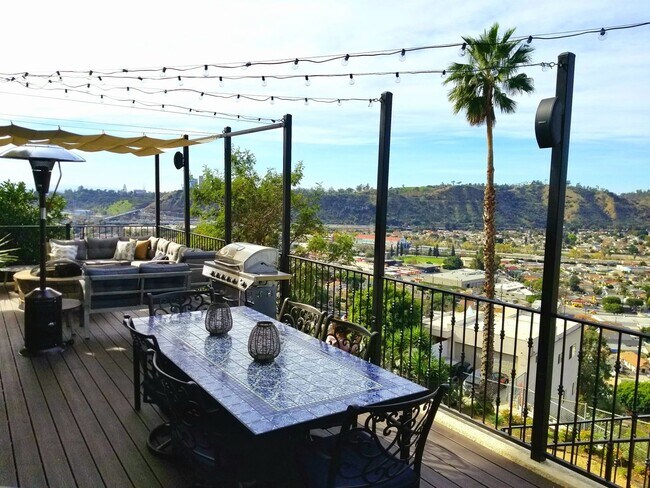 Foto del edificio - Gorgeous 5 Bed House - Amazing View!