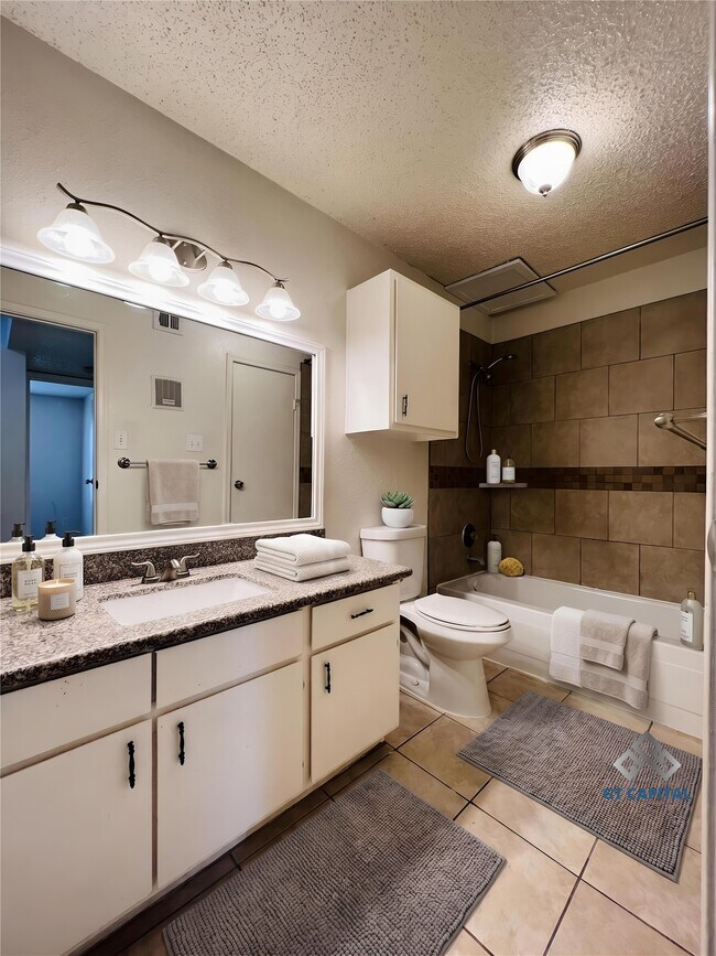 Foto del edificio - 2750 Holly Hall St