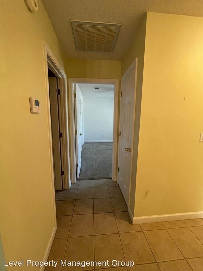 Building Photo - 2 br, 2 bath House - 9418 Villas Dr.