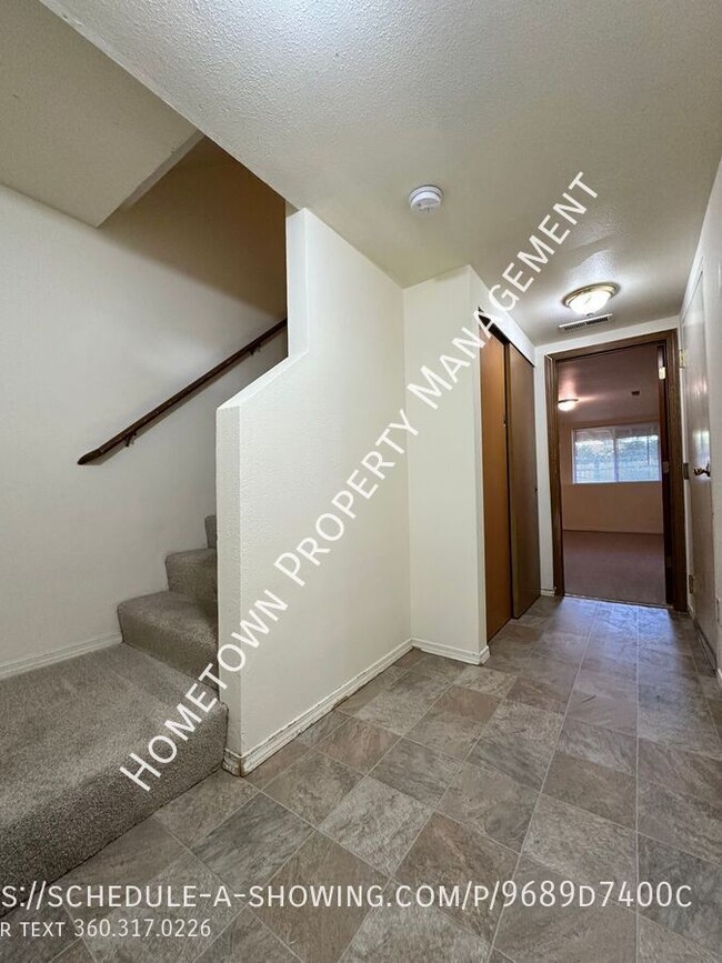 Foto del edificio - 1228 Cora St SE