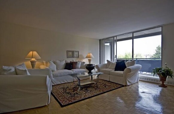 Foto del edificio - 129 Chiswick Rd