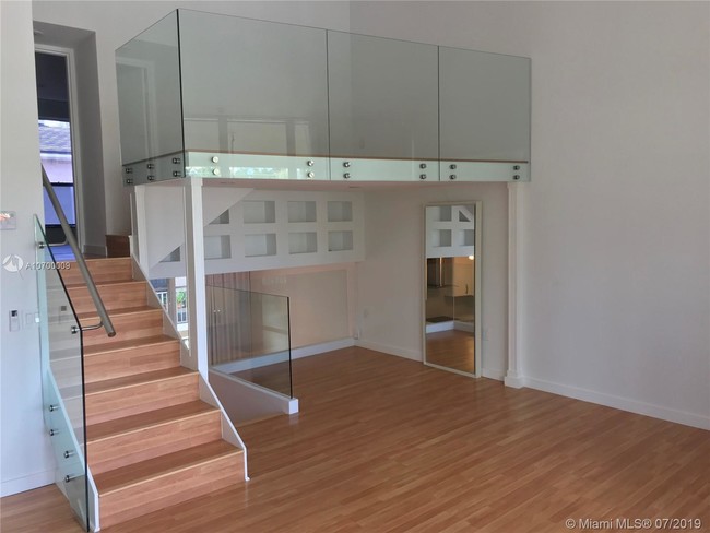 Building Photo - 2666 Tigertail Ave